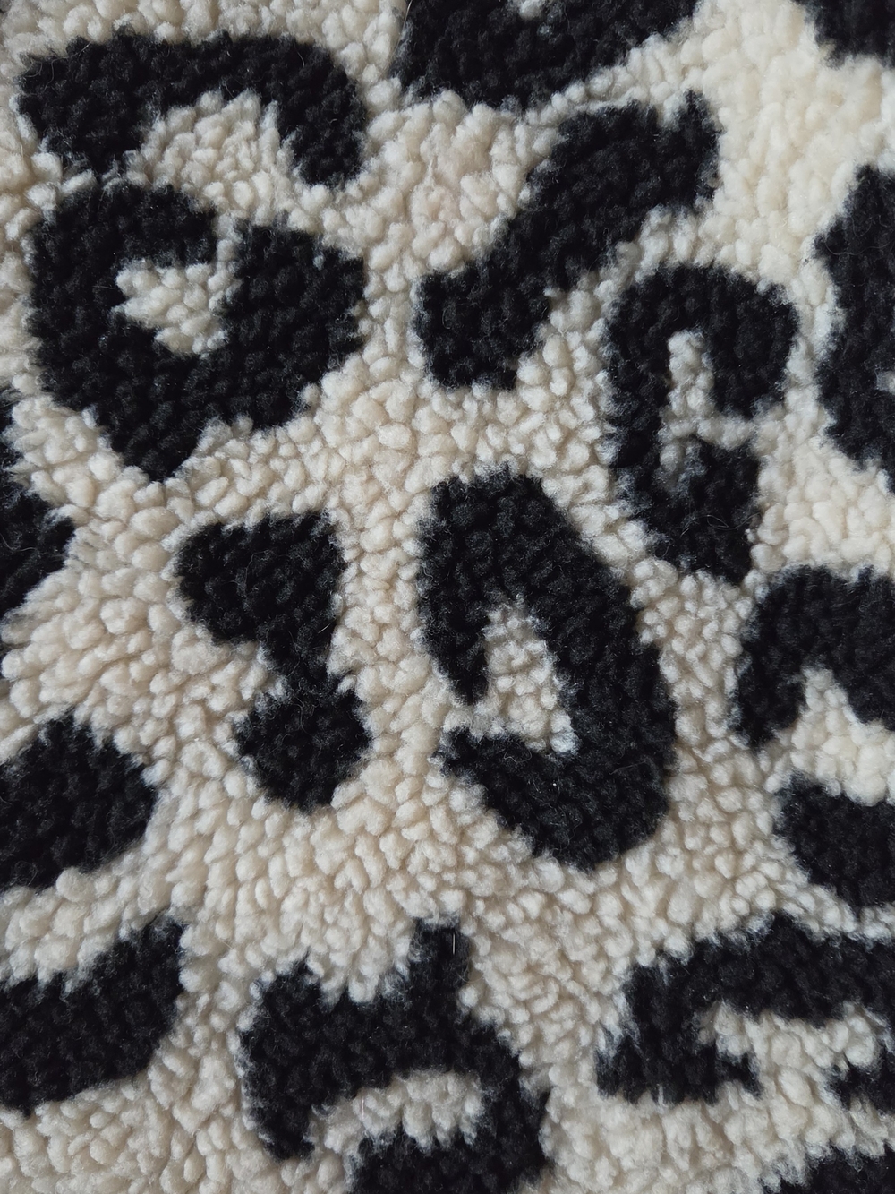Leopard Print Sherpa Jacket - Cream & Black - Picture 4 of 7